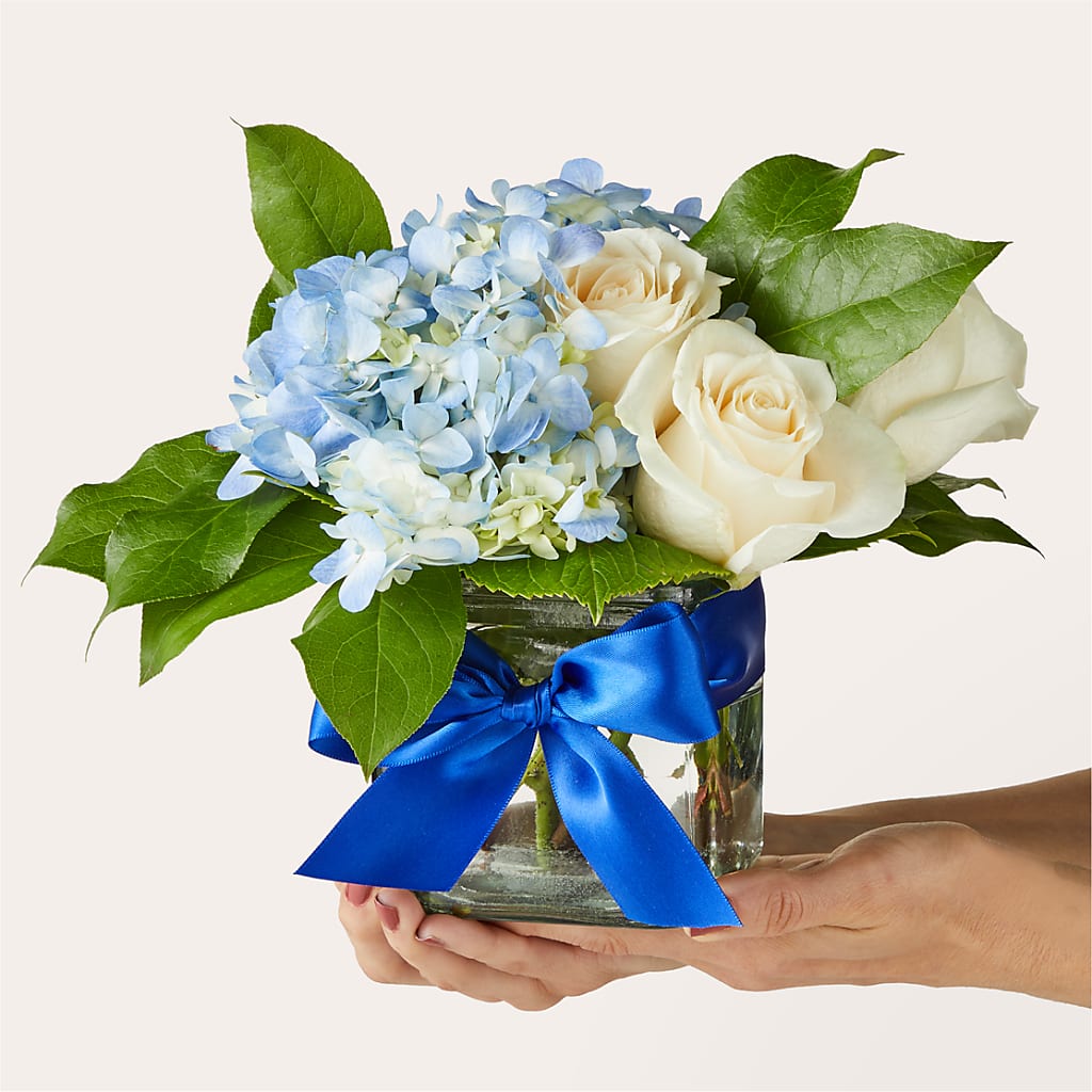 Sky Blue Delight Bouquet – Lone Oak Gardens, Fairmount IN