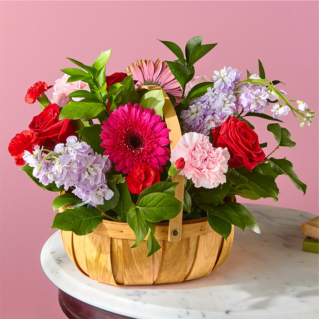 Pink Picnic Basket – Lone Oak Gardens, Fairmount IN