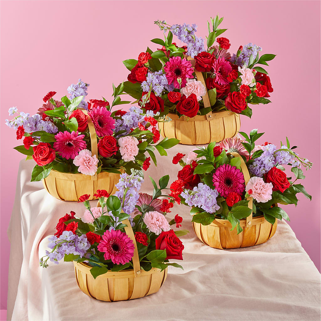 Pink Picnic Basket – Lone Oak Gardens, Fairmount IN