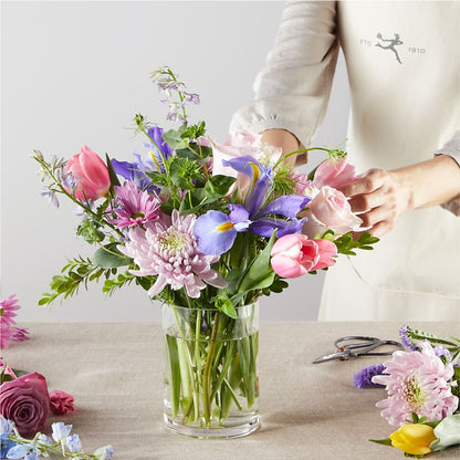 Pastel Tradition - A Florist Original –  Lone Oak Gardens, Fairmount IN