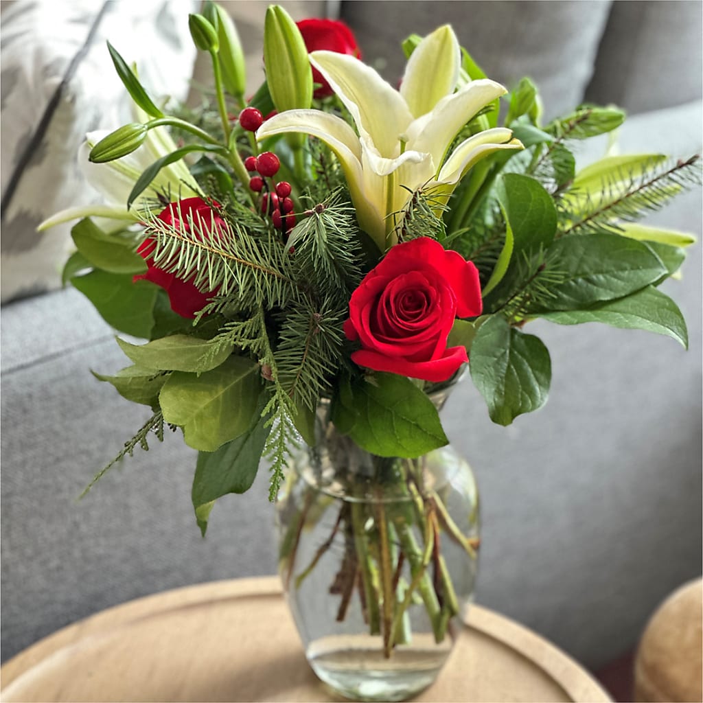 Sparkling Snowflakes Bouquet –  Lone Oak Gardens, Fairmount IN