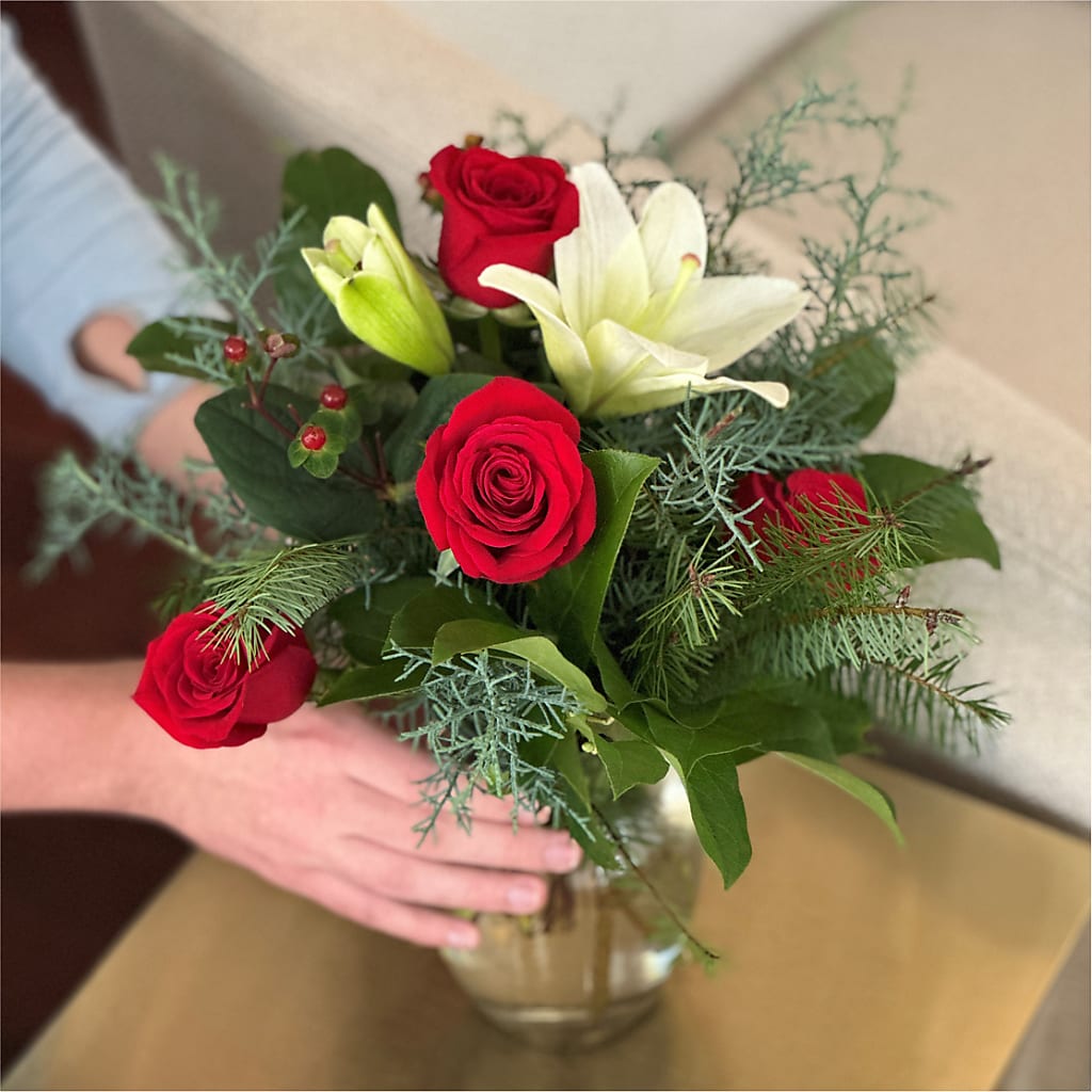 Glittering Lights Bouquet –  Lone Oak Gardens, Fairmount IN